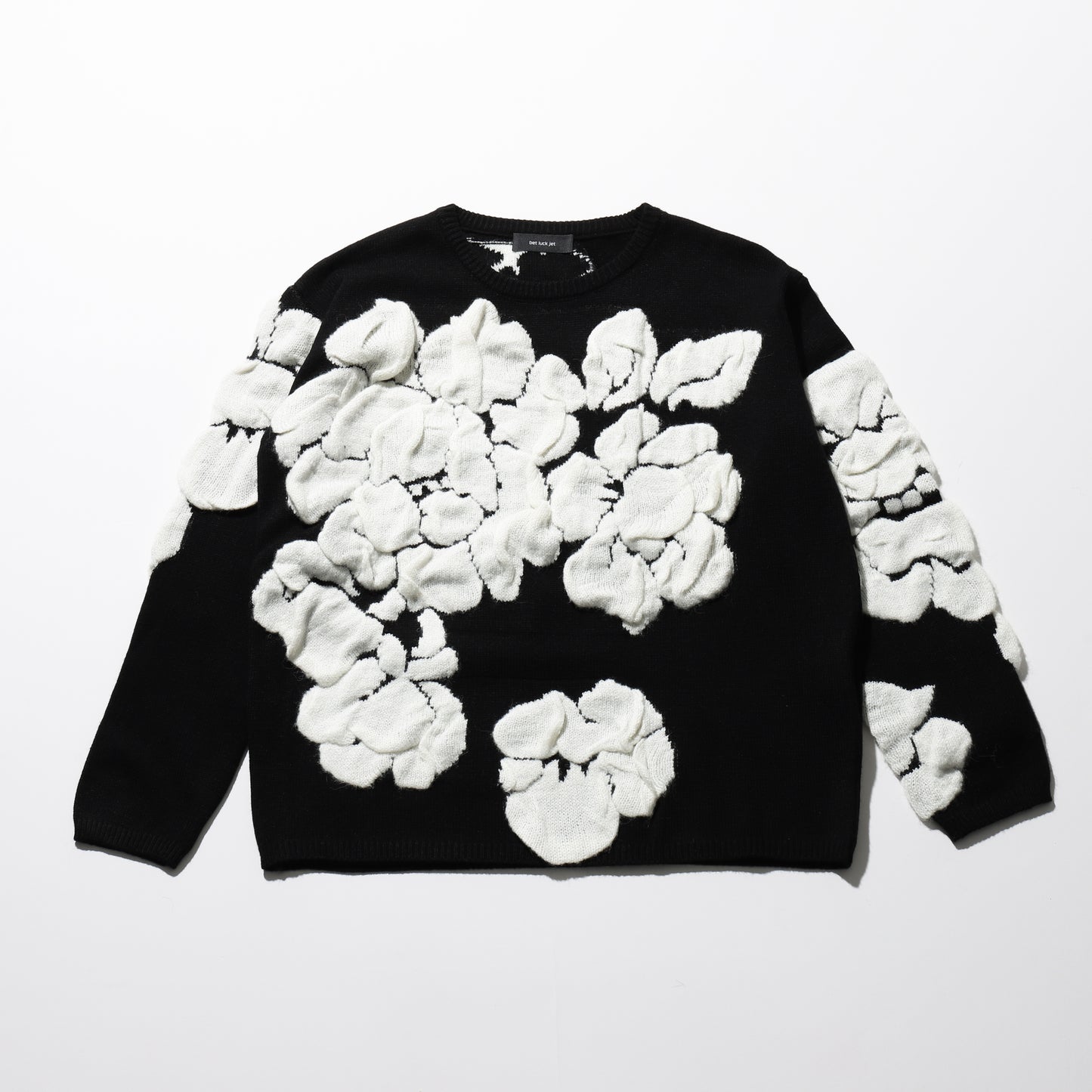 Puffy flower knit cardigan