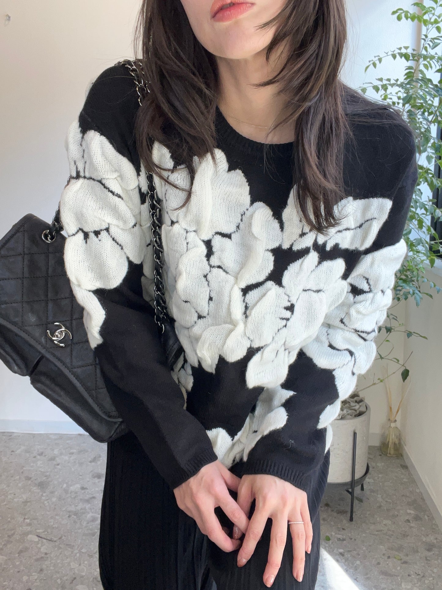 Puffy flower knit cardigan